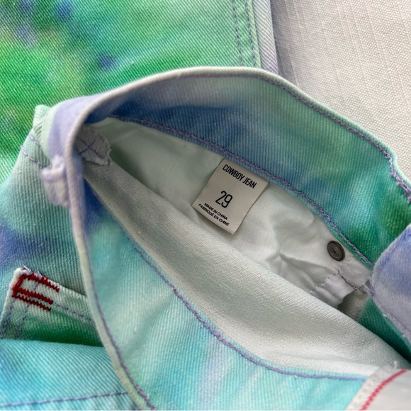 High Waisted Floral Tie Dye BDG Jean - Picture 7 of 8